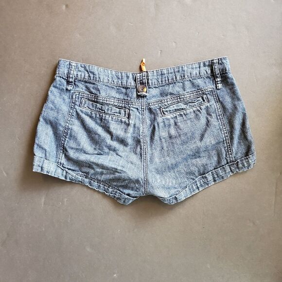 Bcbgeneration Jean Shorts - Picture 7 of 11